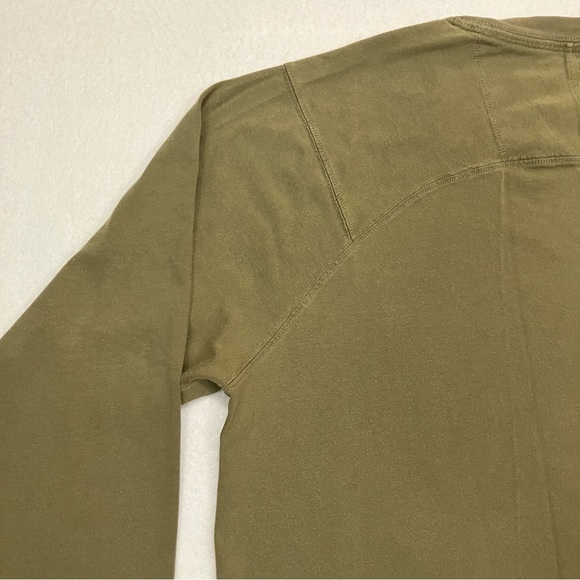 The North Face • Long Sleeve Top - Picture 9 of 12